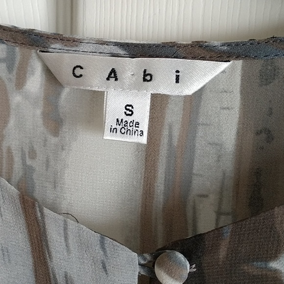 CABI small sheer tunic style top - Picture 2 of 4